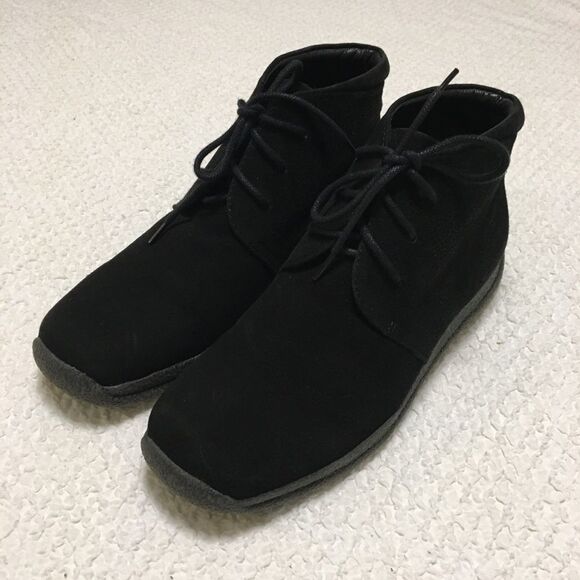 Ecco Other - Ecco Twist Kids Suede Boots